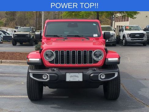 Used 2025 Jeep Wrangler Unlimited Sahara w/ Safety Group image 8