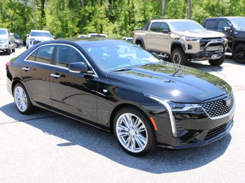 Used 2026 Cadillac CT4 Premium Luxury RWD image 10