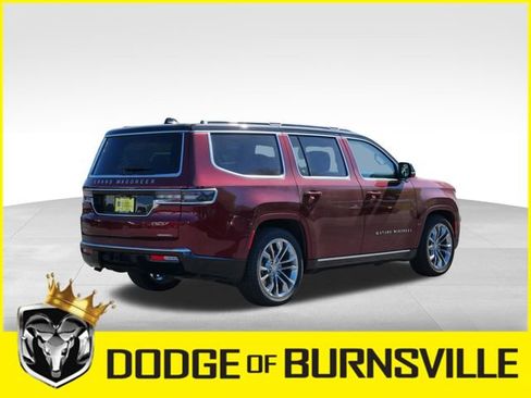 Used 2023 Jeep Grand Wagoneer Series II AWD/4WD image 9