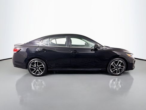 Used 2024 Nissan Sentra SR FWD image 11