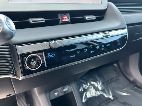 Used 2024 Hyundai Ioniq 5 SE image 30