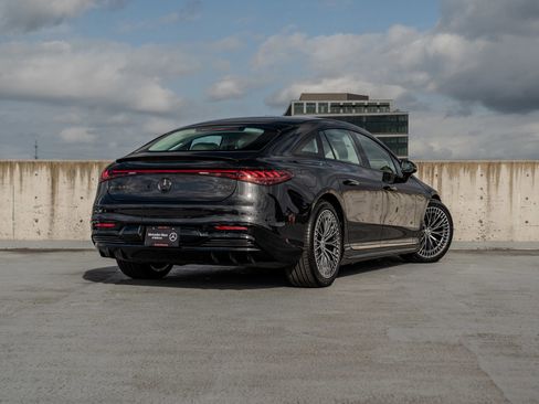 Used 2025 Mercedes-Benz EQS AMG 4MATIC image 4