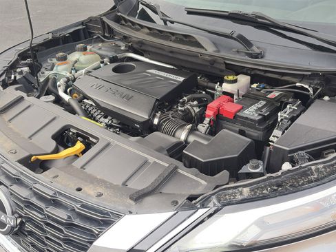 Used 2023 Nissan Rogue SL w/ SL Premium Package image 8