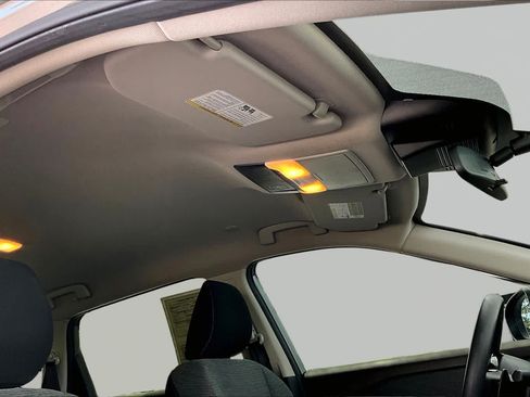 Used 2023 Nissan Rogue SV FWD image 14