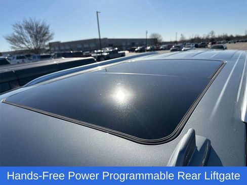 Used 2023 GMC Yukon Denali image 10