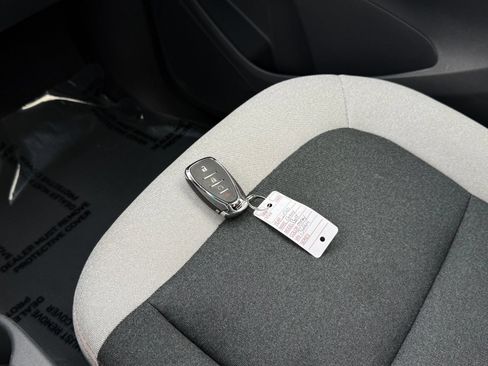 Used 2020 Chevrolet Bolt LT FWD image 37