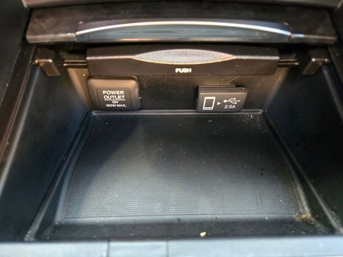 Used 2019 Acura TLX w/ Technology Package image 34