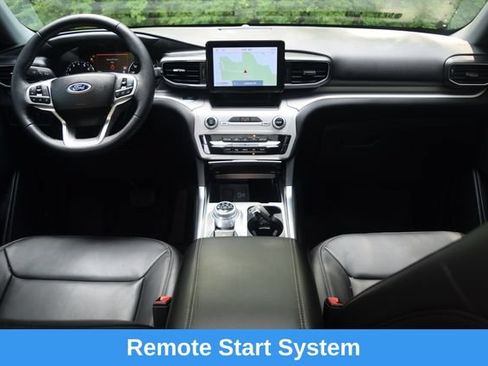 Used 2023 Ford Explorer XLT w/ Equipment Group 202A AWD/4WD image 8