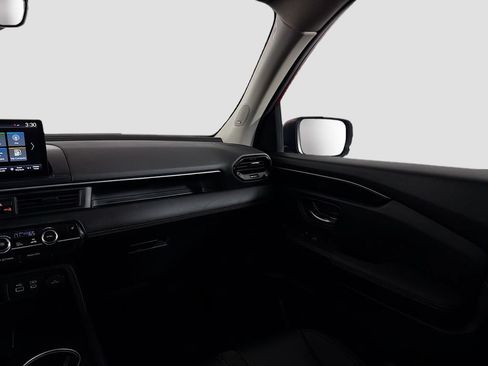 Used 2024 Honda Pilot Touring image 26
