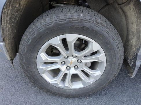 Used 2025 Chevrolet Silverado 1500 LTZ image 5