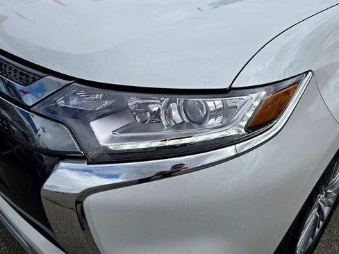 Used 2022 Mitsubishi Outlander SEL image 24