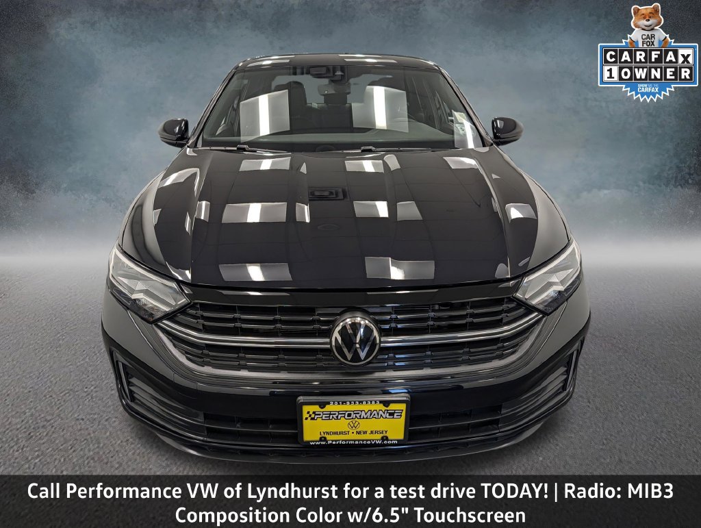 Used 2024 Volkswagen Jetta Sport FWD image 2