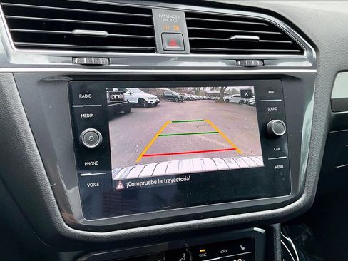 Certified 2022 Volkswagen Tiguan SE image 27