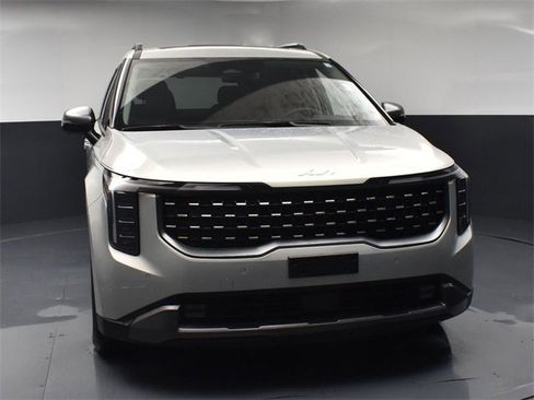 Certified 2025 Kia Carnival SX Prestige image 3