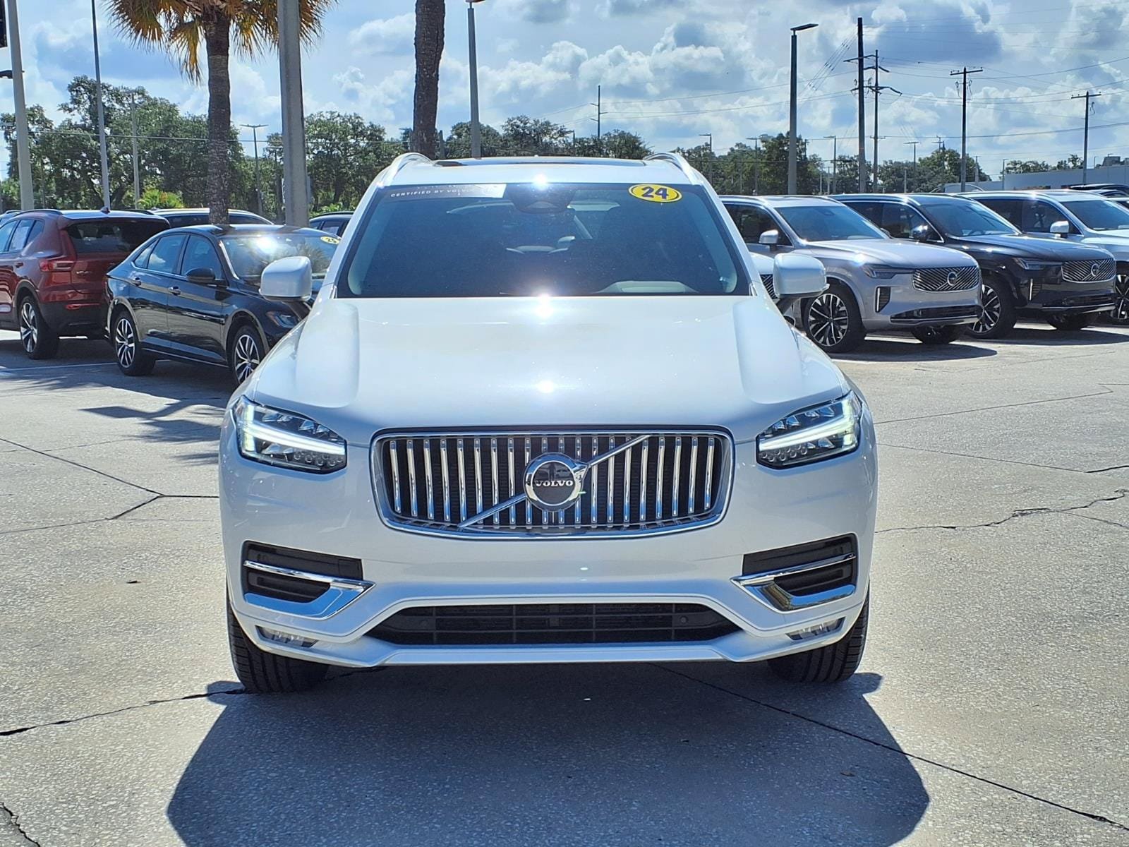 Certified 2024 Volvo XC90 B5 Core AWD/4WD image 2