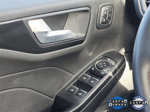 Certified 2022 Ford Escape SEL w/ SEL Stealth AWD Package image 11