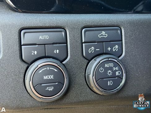 Used 2025 Chevrolet Silverado 1500 RST w/ Redline Edition AWD/4WD image 9