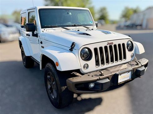 Used 2016 Jeep Wrangler Sahara AWD/4WD image 3