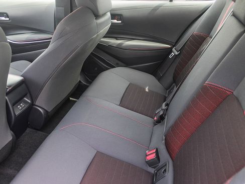 Used 2025 Toyota Corolla SE w/ Convenience Package image 19