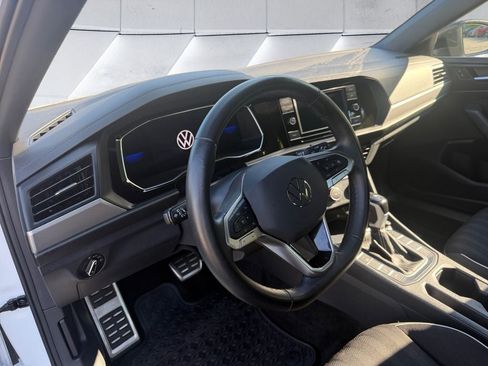 Used 2024 Volkswagen Jetta Sport FWD image 10