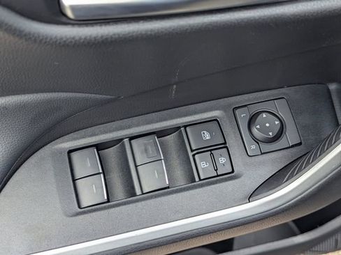 Used 2025 Toyota RAV4 XLE image 24