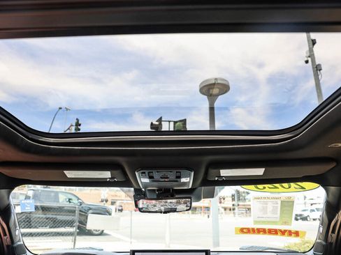 Used 2025 Toyota Tundra TRD Pro w/ Tow Tech Package AWD/4WD image 8