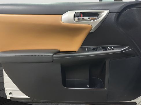 Used 2012 Lexus CT 200h Premium image 13