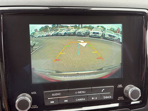Used 2024 Nissan Frontier SV w/ SV Convenience Package AWD/4WD image 14