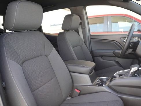 New 2025 GMC Canyon Elevation w/ Convenience Package image 15