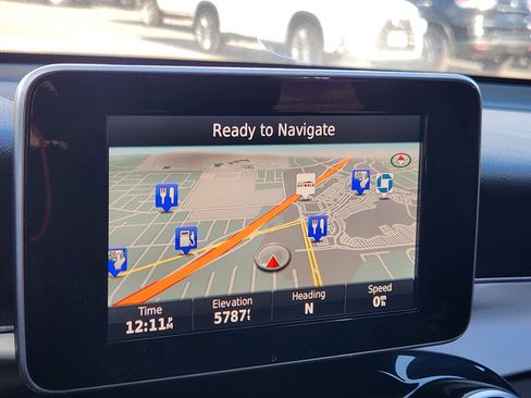 Used 2018 Mercedes-Benz GLC 300 4MATIC image 27