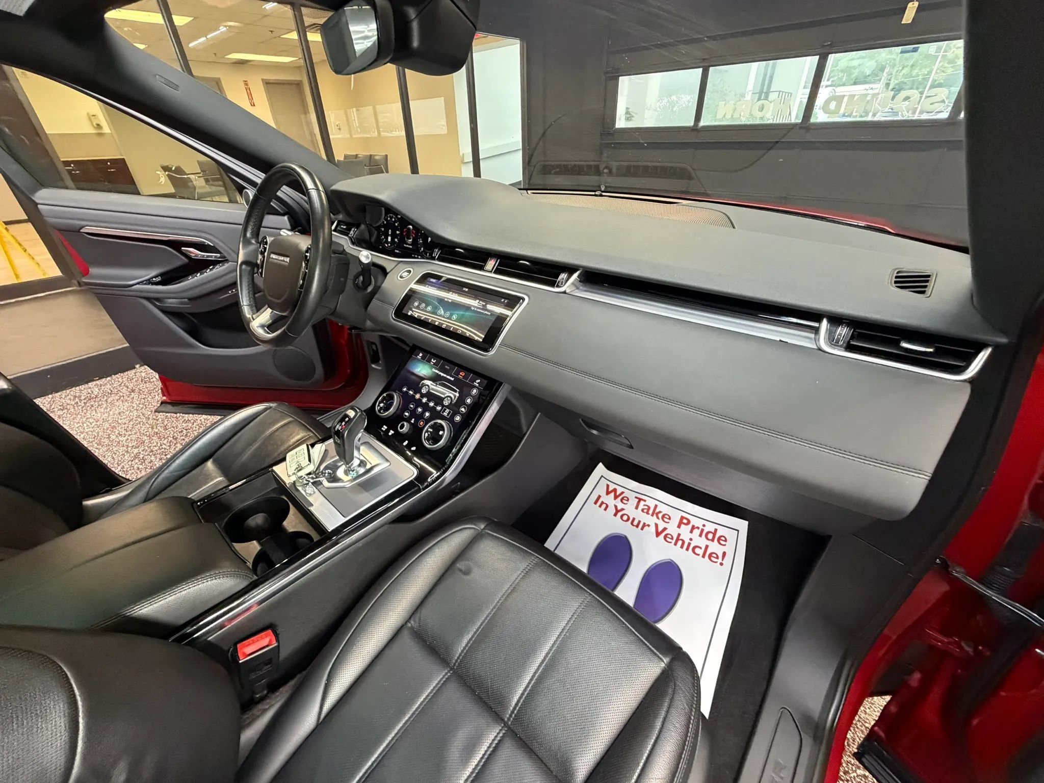 Used 2020 Land Rover Range Rover Evoque SE AWD/4WD image 36