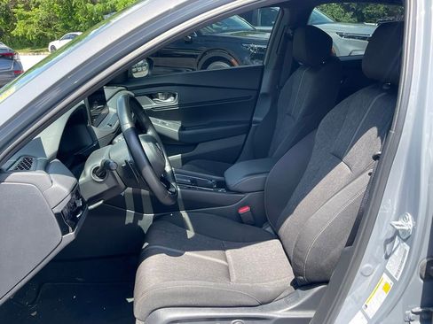 Used 2024 Honda Accord Sport image 9