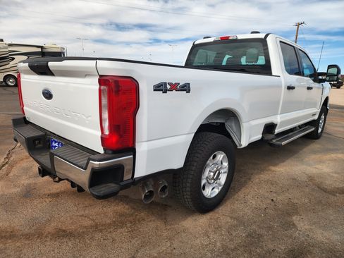 Used 2025 Ford F250 XLT AWD/4WD image 5