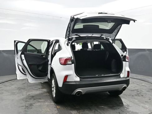 Used 2022 Ford Escape SE FWD image 45