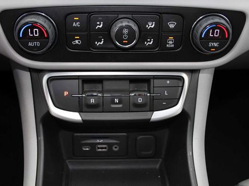 Used 2023 GMC Terrain SLT FWD image 41