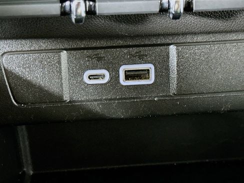 Used 2024 Chevrolet Colorado ZR2 AWD/4WD image 32