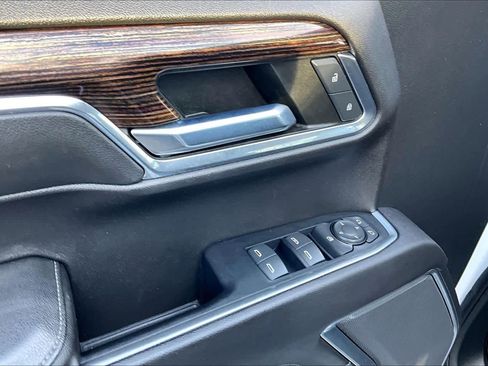 Used 2022 GMC Sierra 1500 Elevation image 31