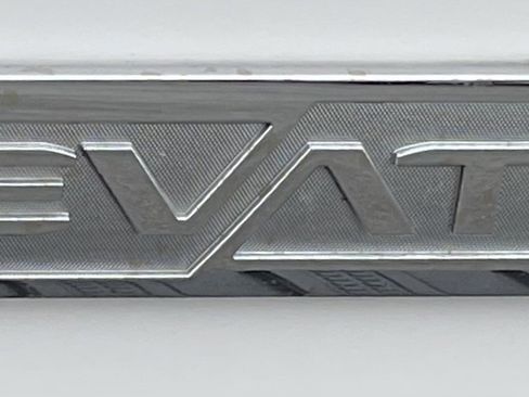 Used 2022 GMC Sierra 1500 Elevation w/ Elevation Premium Package AWD/4WD image 8