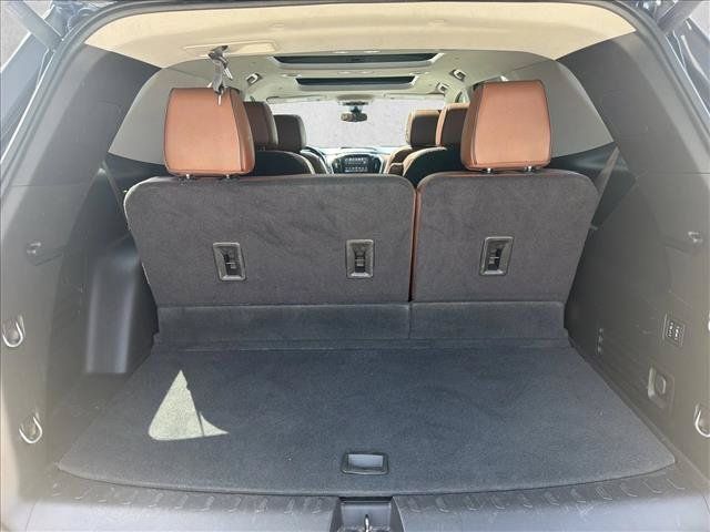 Used 2019 Chevrolet Traverse High Country w/ LPO, Floor Liner Package AWD/4WD image 24