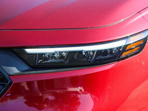 Used 2024 Honda Accord Sport image 5