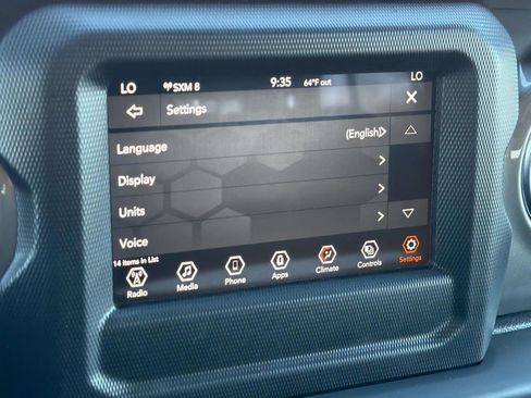 Used 2021 Jeep Wrangler Unlimited Sahara image 25