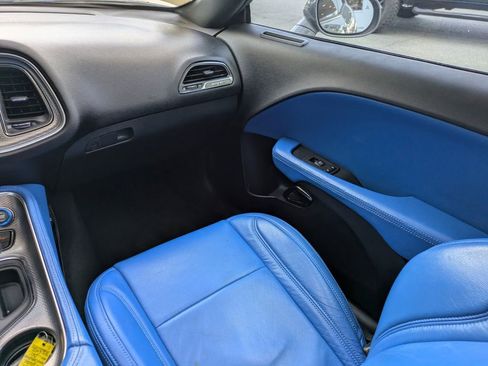 Used 2019 Dodge Challenger SRT Hellcat w/ Widebody Package image 19