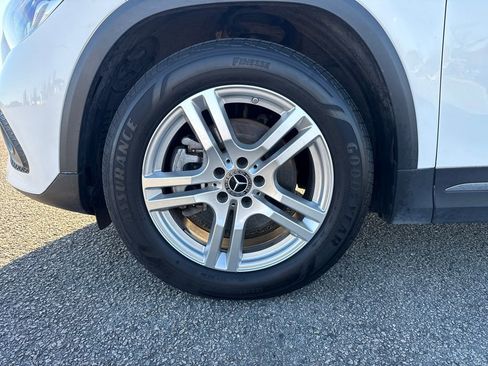 Used 2021 Mercedes-Benz GLA 250 4MATIC image 14