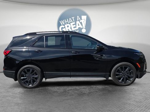 Used 2022 Chevrolet Equinox RS w/ RS Leather Package FWD image 2