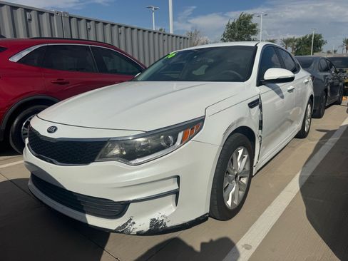 Used 2016 Kia Optima LX w/ Option Group 014 FWD image 2