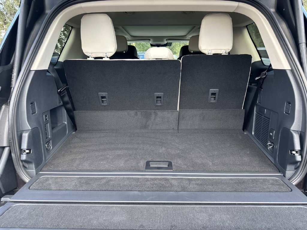 New 2027 Lincoln Navigator Reserve AWD/4WD image 11