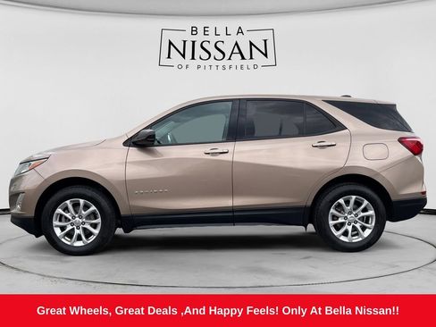 Used 2019 Chevrolet Equinox LS w/ LS Convenience Package AWD/4WD image 2