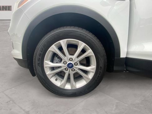 Used 2018 Ford Escape SE AWD/4WD image 14