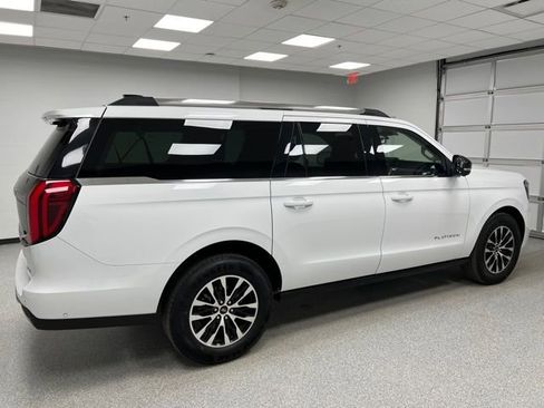 Used 2025 Ford Expedition Max Platinum image 11