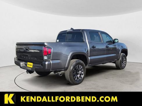 Used 2023 Toyota Tacoma Limited w/ Nightshade Package AWD/4WD image 5